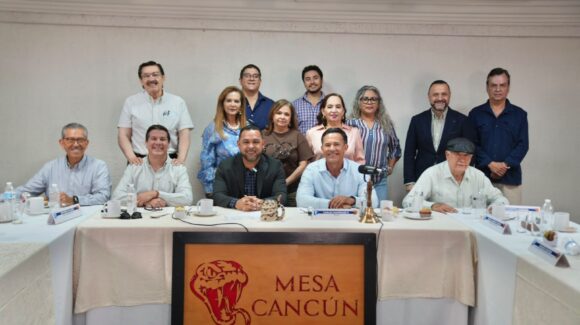 Samuel Borbón Lara destaca ante la Mesa Cancún las obras prioritarias de agua e infraestructura en Álamos