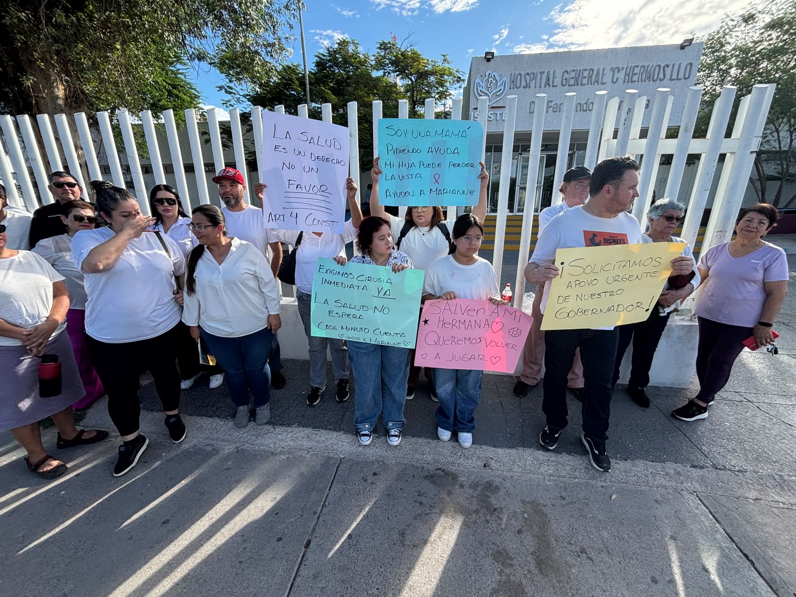 Se manifiestan por la falta de cirugías en el hospital del ISSSTE