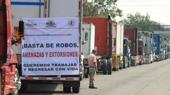 Segob y Canacar pactan retirar bloqueos y abrir mesas de diálogo para atender demandas