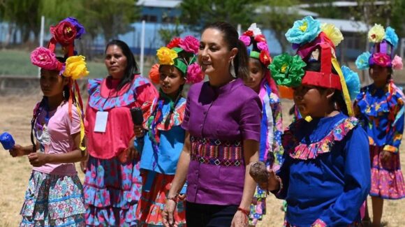 Claudia Sheinbaum busca blindar fondos para pueblos y comunidades indígenas