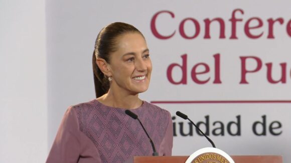 Sheinbaum destaca elogio de AMLO y marca distancia frente a las críticas de Calderón