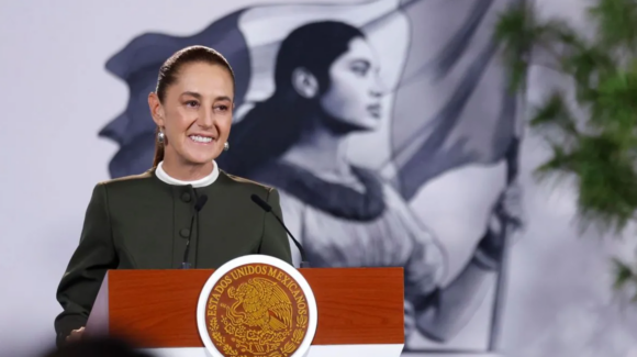 Sheinbaum promete modernizar el sistema de salud ante protestas de trabajadores del IMSS