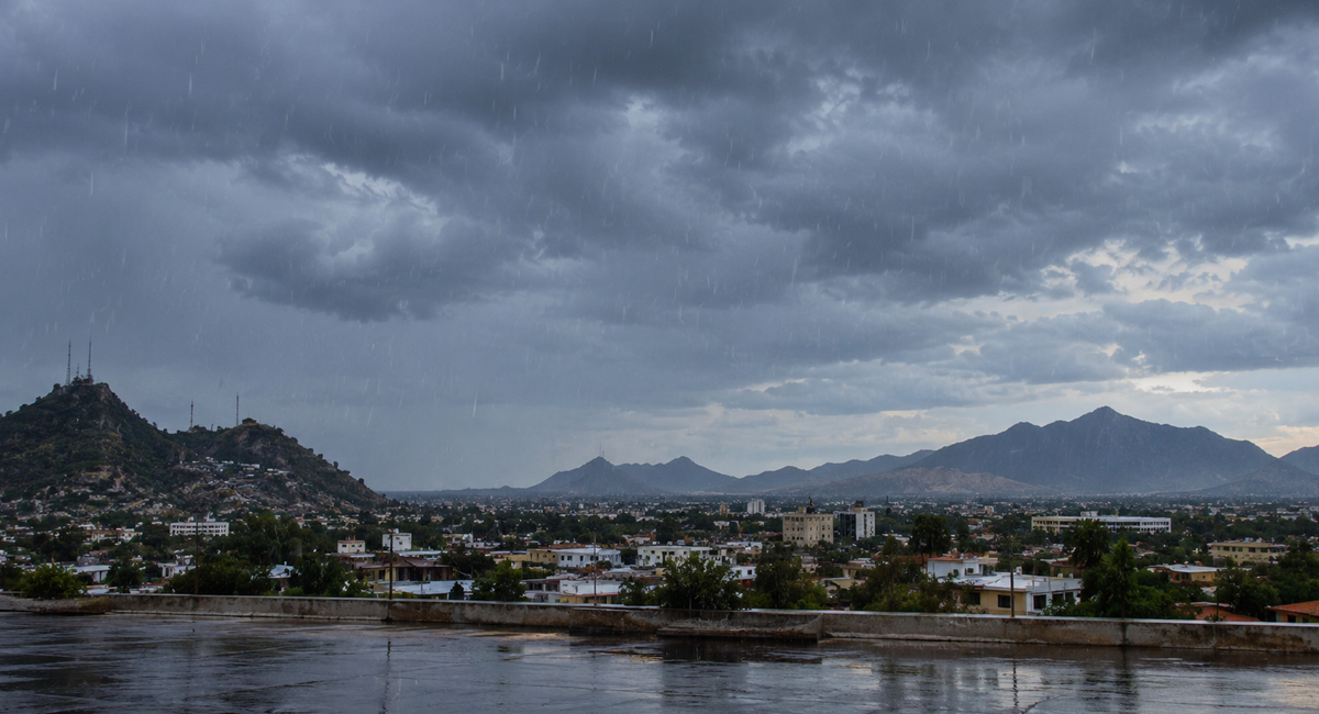 Sonora, entre chubascos y fuerte calor: Así estará el clima esta noche de martes 6 de octubre