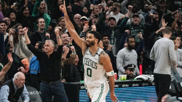Tatum encesta el disparo de la victoria en tiempo extra y los Celtics derrotan a los Nets