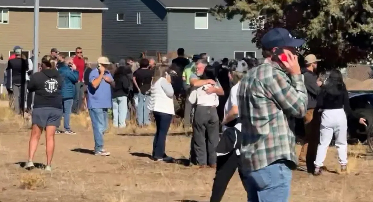Tiroteo en primaria de Oregon deja tres niños y un profesor muertos; atacante de 16 años fue abatido