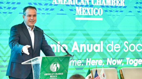Toño Astiazarán resalta el liderazgo económico de Hermosillo en Amcham