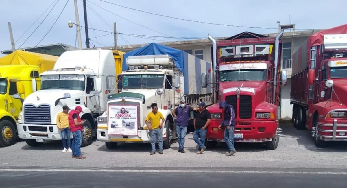 Transportistas de Sinaloa se unen al paro nacional para exigir mayor seguridad y tarifas justas