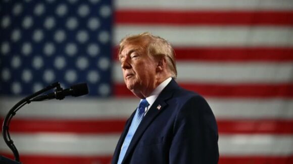 Trump buscará prohibir el término Inteligencia Artificial al considerarlo inexacto