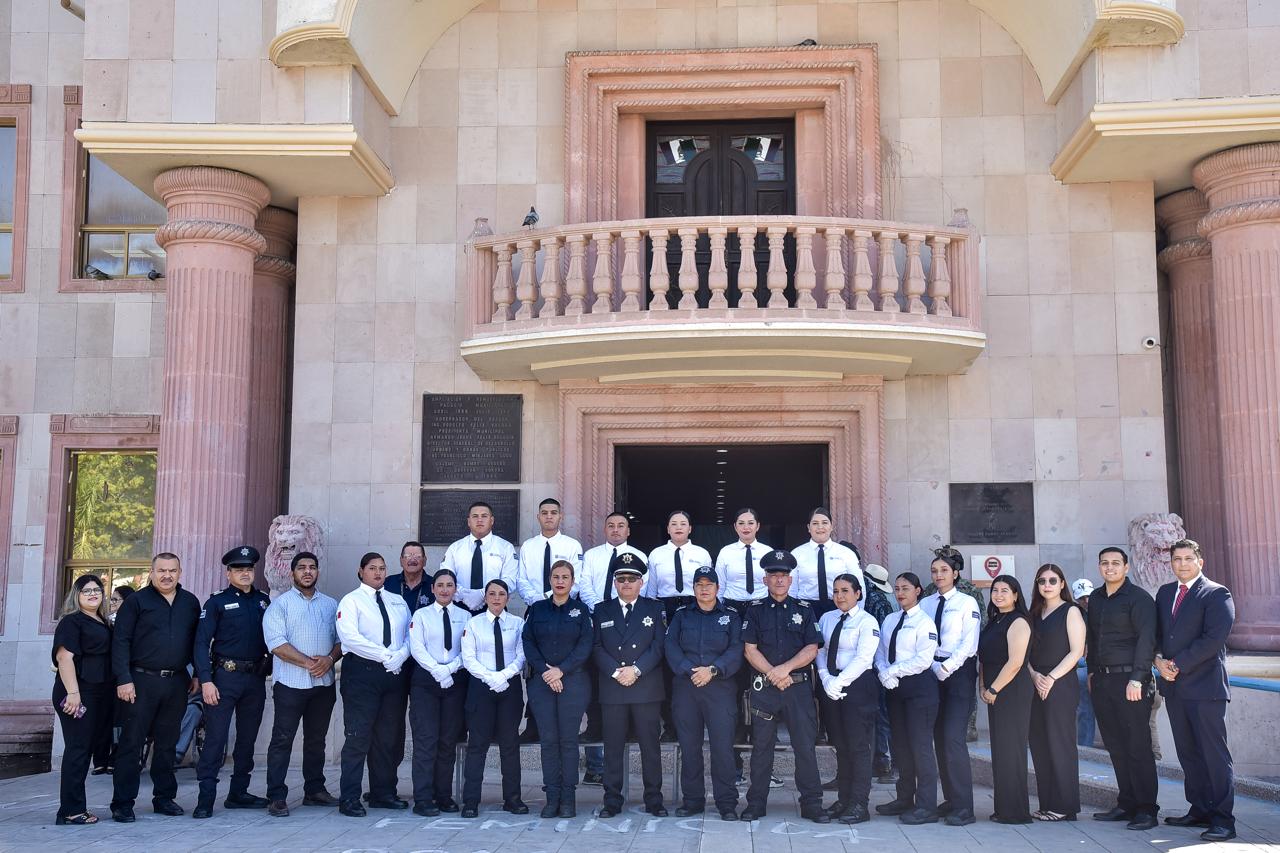 Cajeme suma 12 nuevos policías municipales; nueve mujeres destacan entre los graduados
