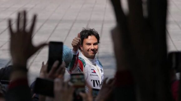 ¿Qué le pasó a ‘Checo’ Pérez HOY? Cadillac explica su ausencia en el Fan Forum de la CDMX