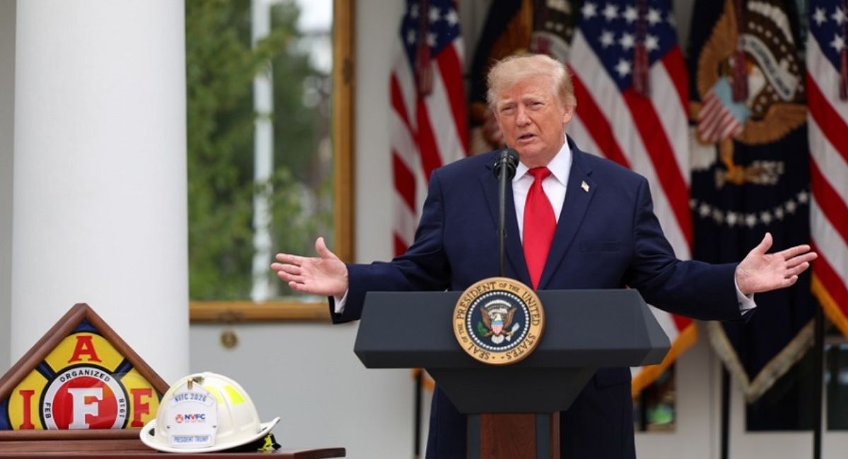 Trump afirma que los migrantes han tomado Francia