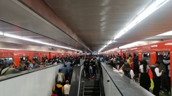 ¿Qué pasa en el Metro CDMX HOY? Suspenden Línea 9 por emergencia en Lázaro Cárdenas