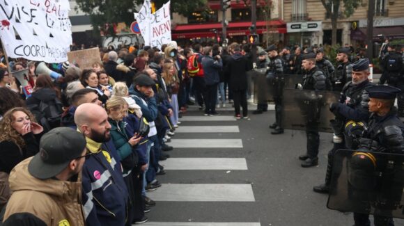Francia se prepara para más protestas y disturbios en Halloween: Autoridades advierten que será una noche complicada