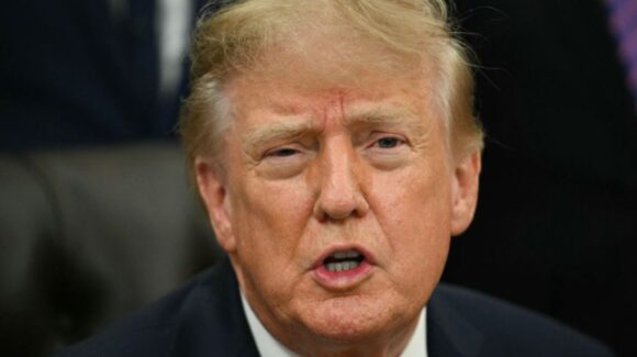 Trump afirma que Francia está “en llamas” por la inmigración; exige cerrar las fronteras tras los disturbios